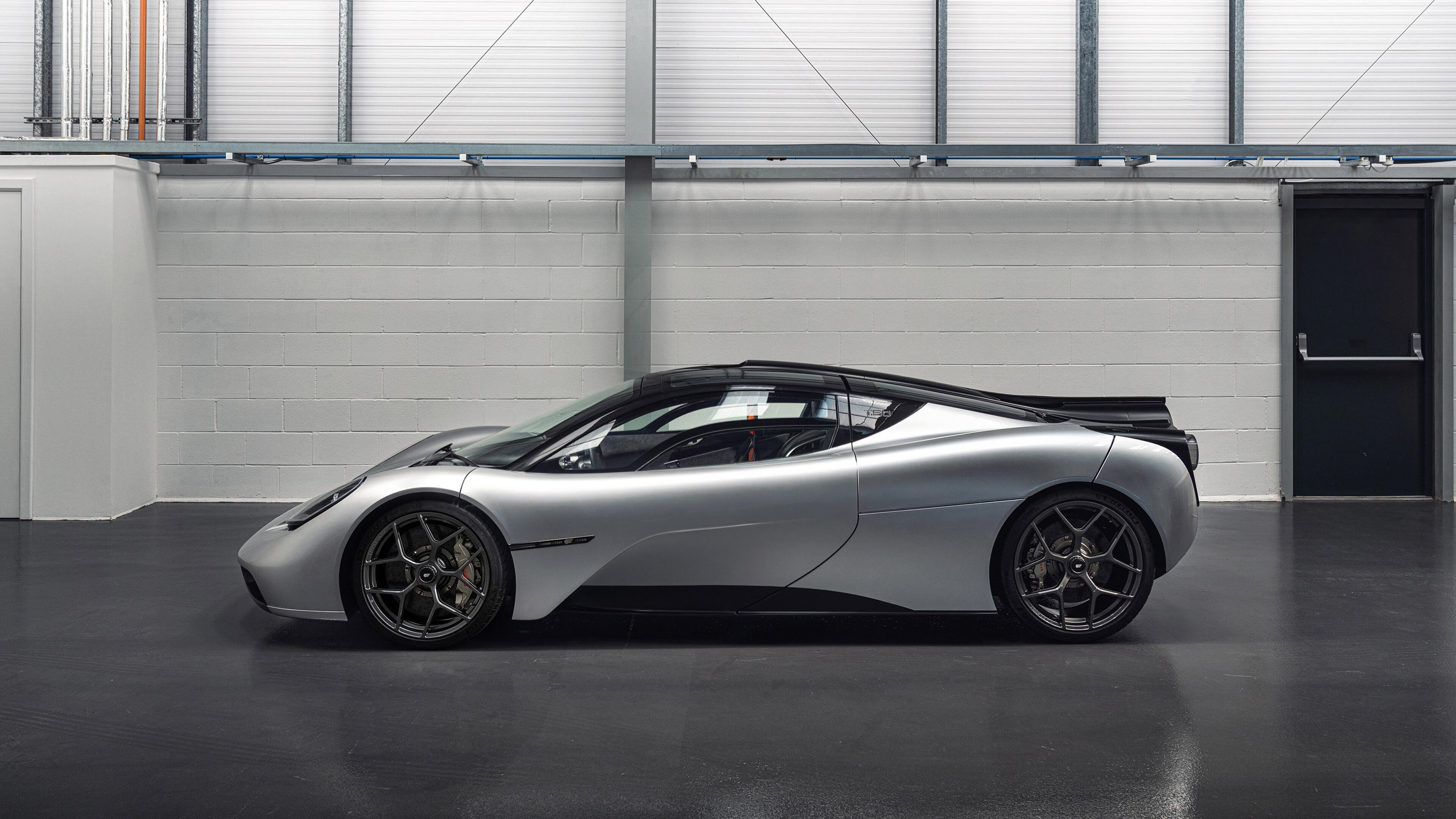 开云网页版-电竞赛事解说评述：专业分析与幽默风格，电竞比赛现场解说