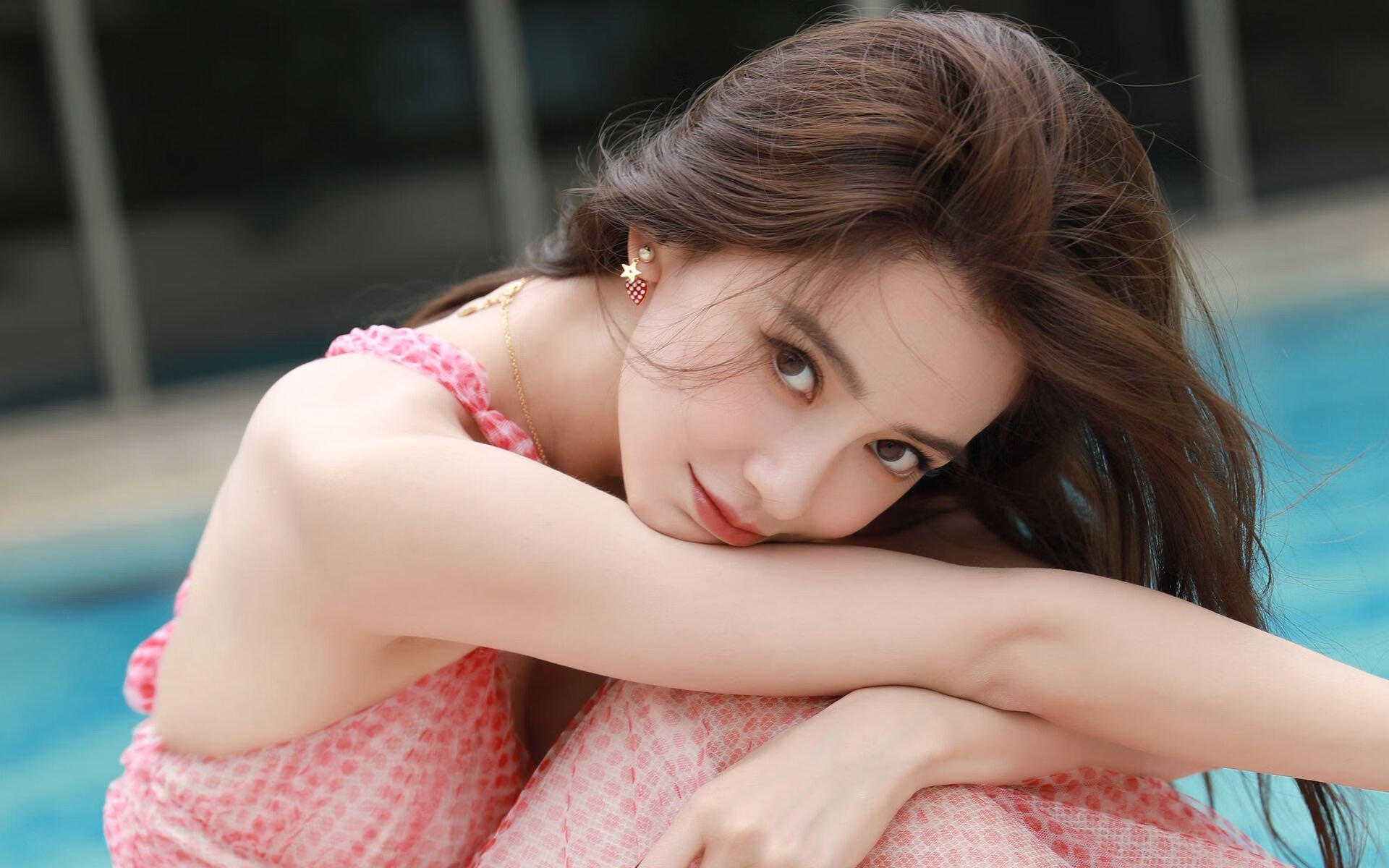 足球场馆智能化升级,提升比赛观赛体验,足球场管理与服务方案