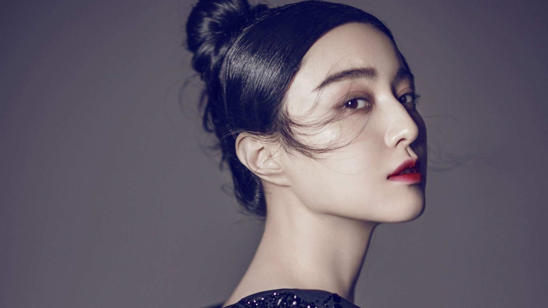 哈德斯菲尔德反击节奏鲜明,约克郡之光全力保级,约哈德的封印之力和哈维登特