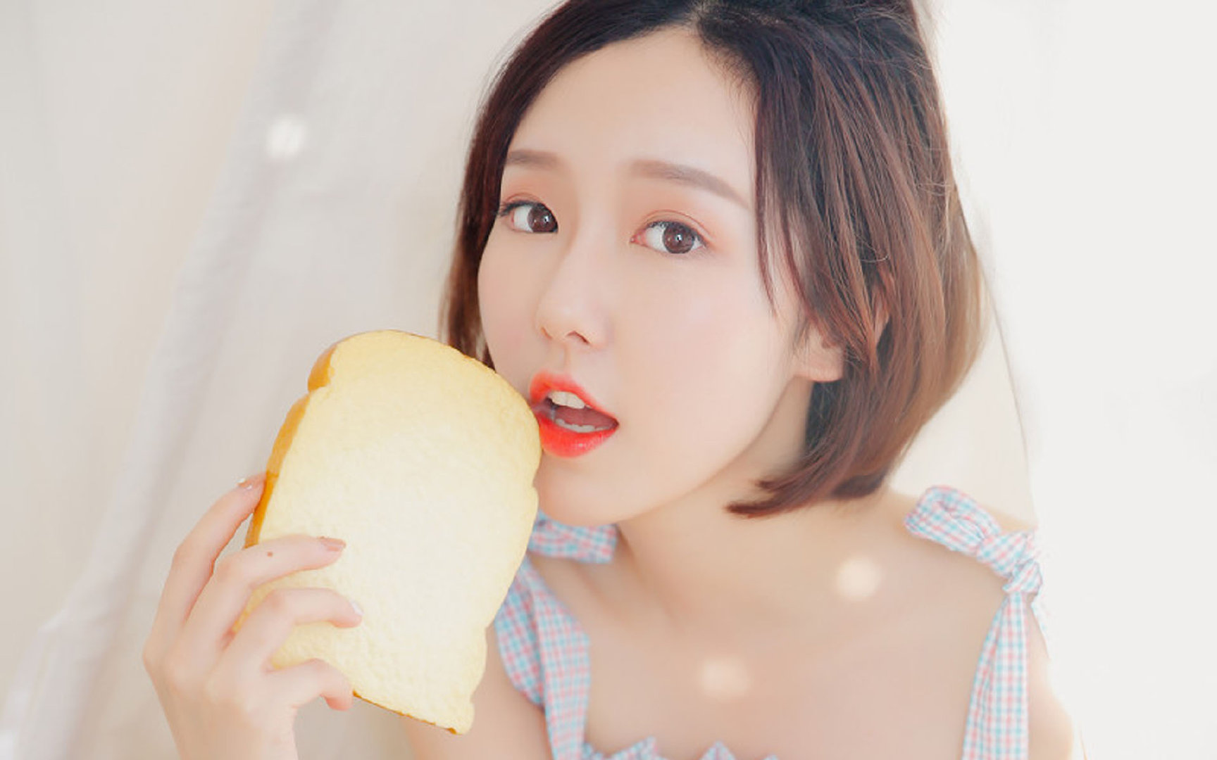 哈德斯菲尔德遭遇连败，保级形势岌岌可危，哈德斯菲尔德主教练