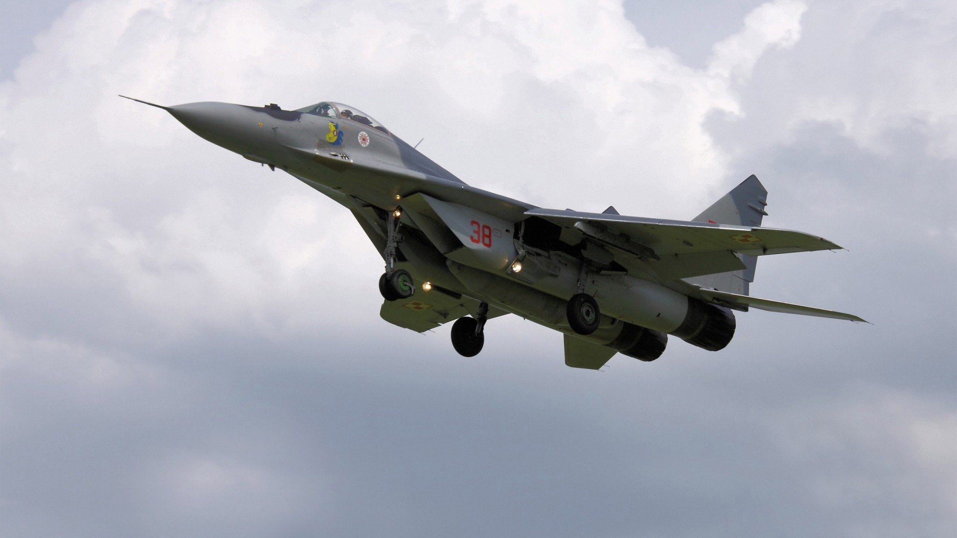 开云官网登录-瑞士马术协会授予马尔科·阿尔瓦雷斯“年度最佳马匹护理员”称号。