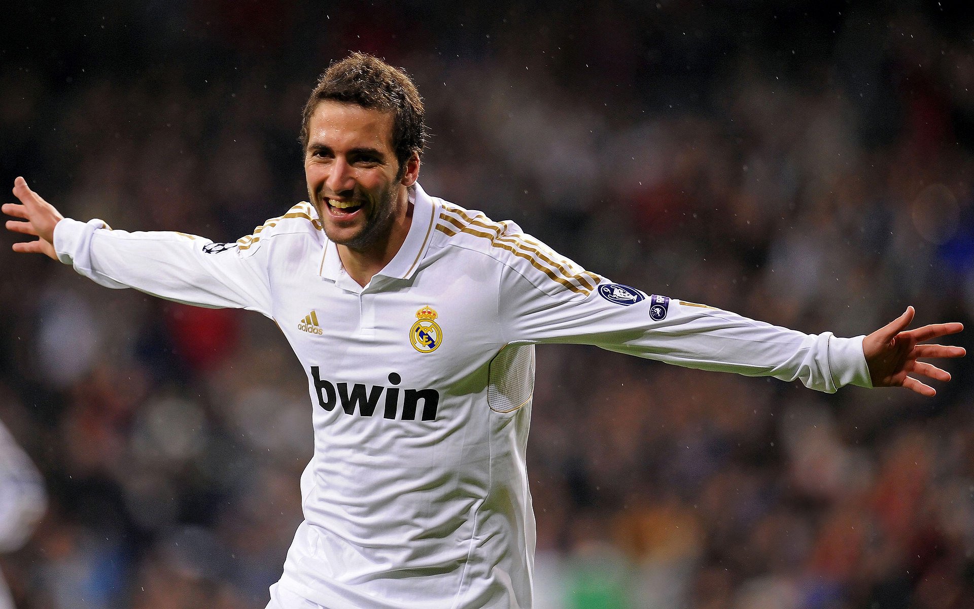 开云体育APP下载-蓝月亮客场负于阿森纳，争四形势严峻，蓝月亮是