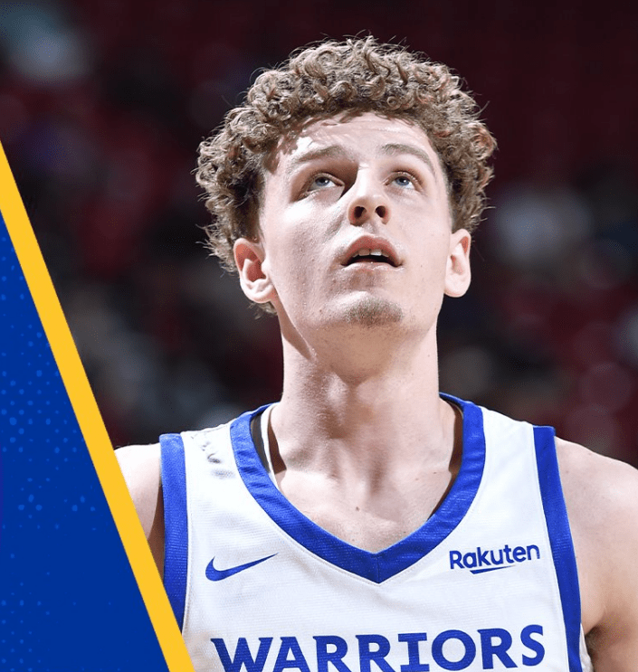 包含开云体育：勇士队训练营：新秀波杰姆斯基表现抢眼，有望进入轮换的词条